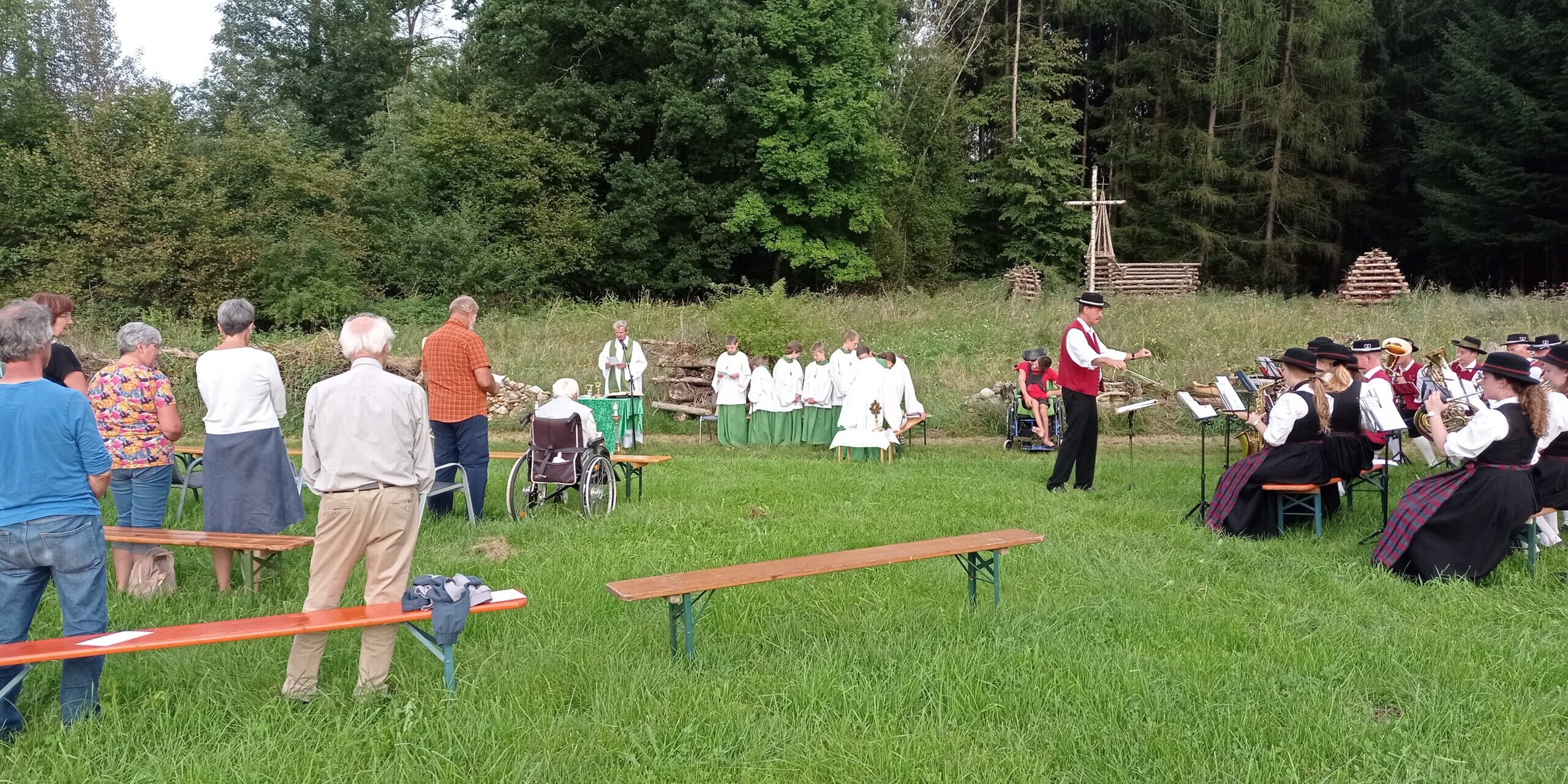 Open-Air Gottesdienst am Birkenkreuz in Sigmarszell (Foto: U. Thullner)